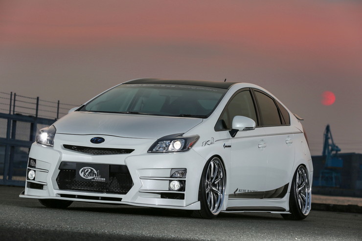 Kuhl Hybrid 30PRIUS BODYKIT 30R-GT